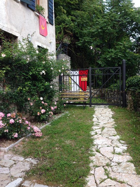 Bus De L'Och Bed & Breakfast Feltre Exterior photo