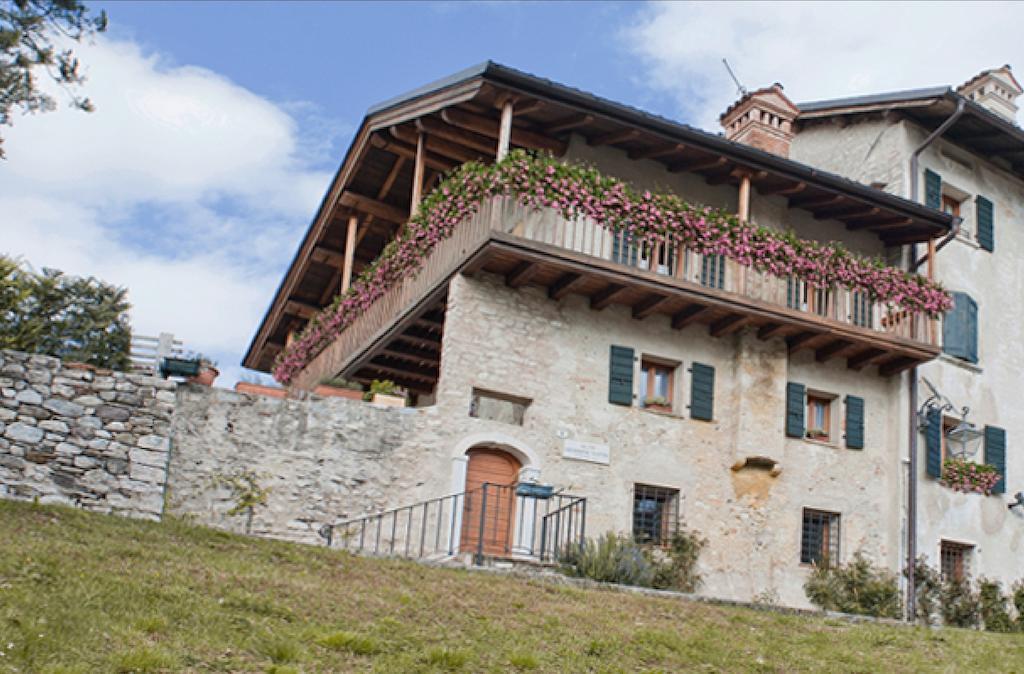 Bus De L'Och Bed & Breakfast Feltre Exterior photo